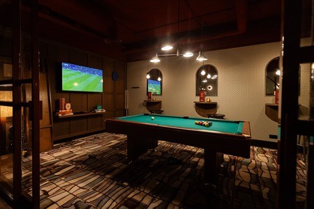 Potje biljarten in onze Game Room!