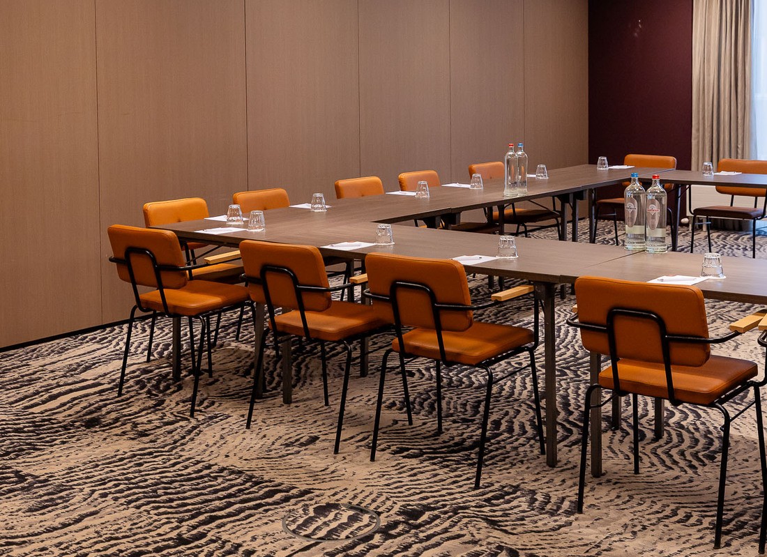 Capaciteit: tot 120 personen per etage (flexibele indeling)